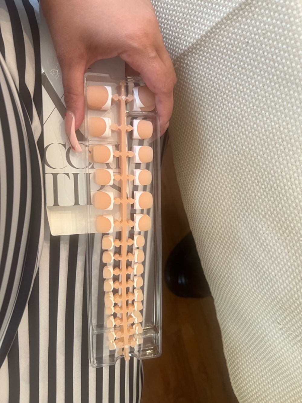 Peach Nude Press-On Toenails Set